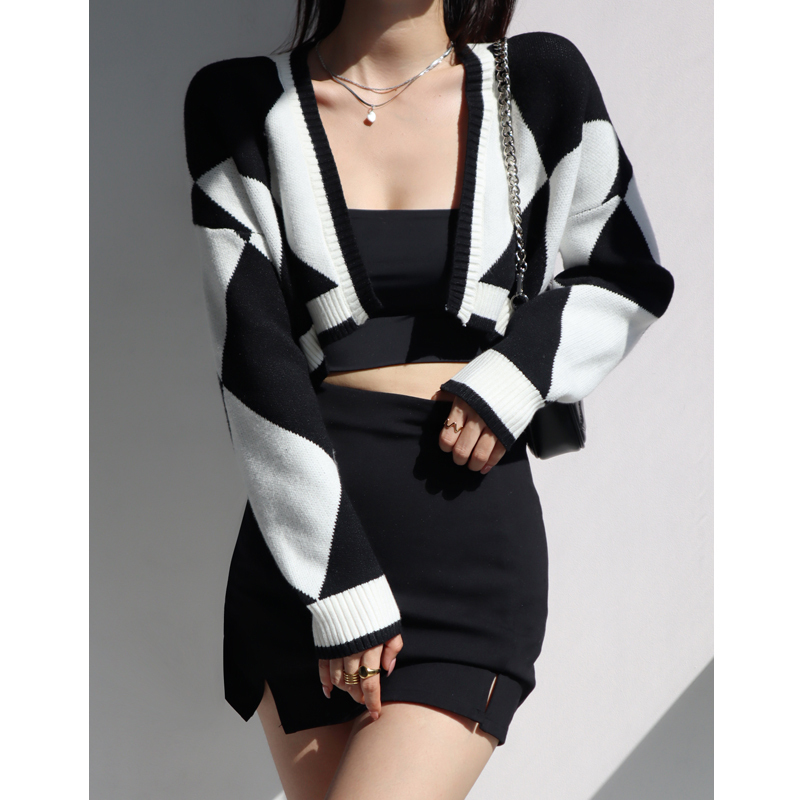 American Retro Girl Diamond Knit Cardigan - Short Loose Slimming V-Neck Long Sleeve Sweater Shawl Coat for Y2K Style