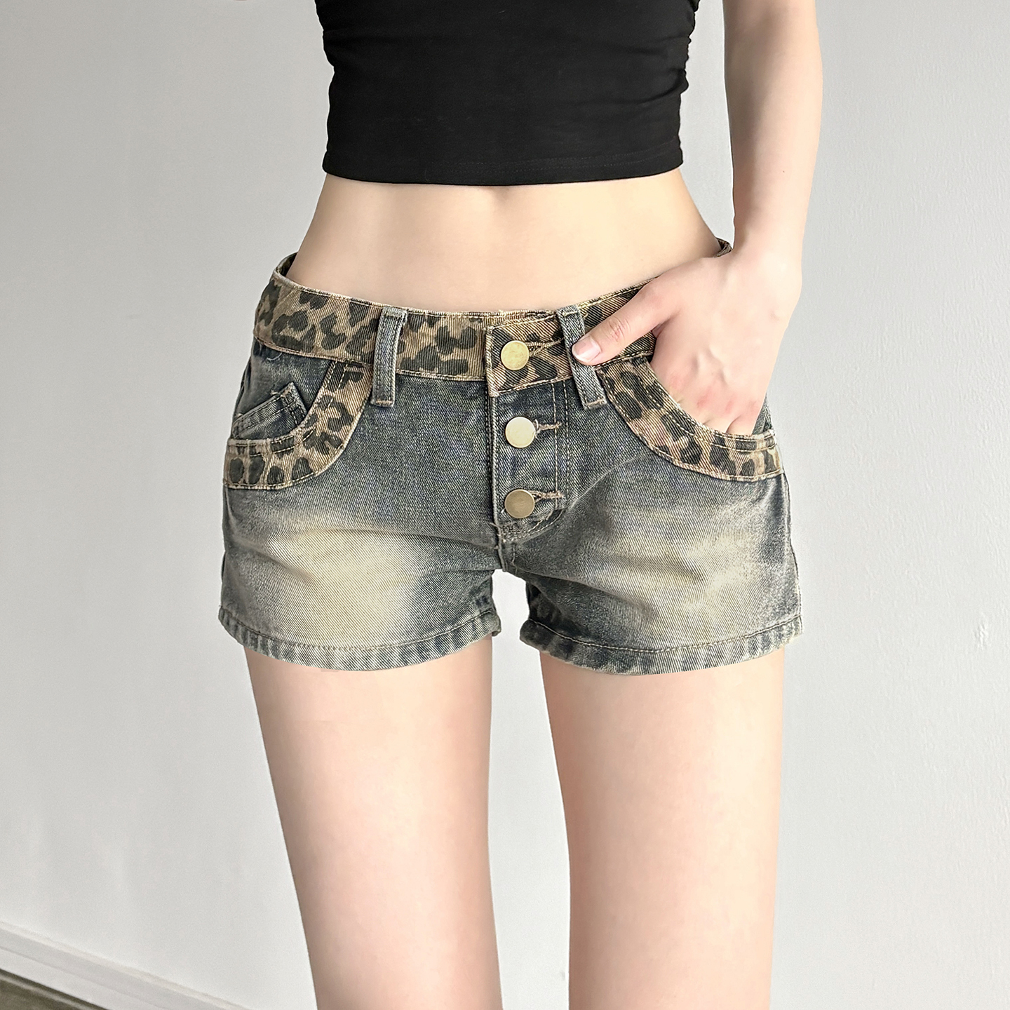 American Retro Leopard Print Patchwork Distressed Denim Low-Waist Slim Fit Bodycon Shorts for Spicy Girls
