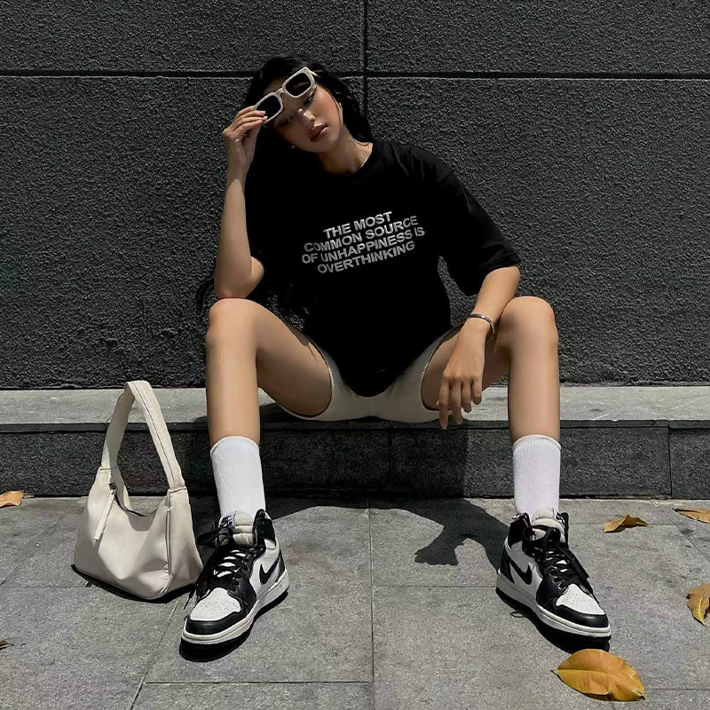 American Retro Letter Print Black Oversized Short Sleeve T-Shirt for Women, Trendy Y2K Style, Spicy Cutout Design