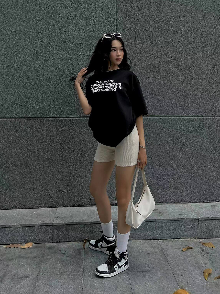 American Retro Letter Print Black Oversized Short Sleeve T-Shirt for Women, Trendy Y2K Style, Spicy Cutout Design