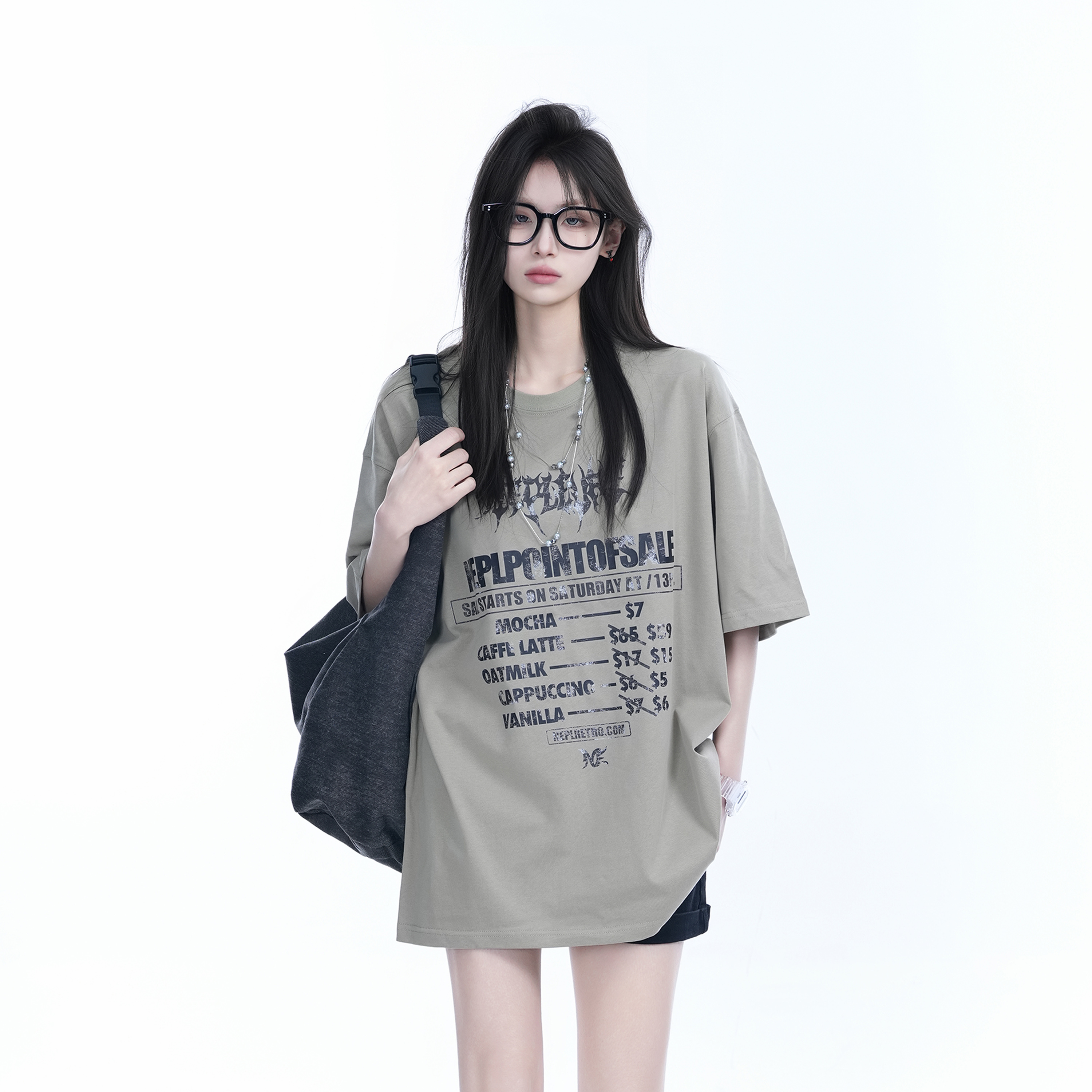American Retro Loose Fit Round Neck Short Sleeve T-Shirt for Women – Trendy Mountain-Inspired Design