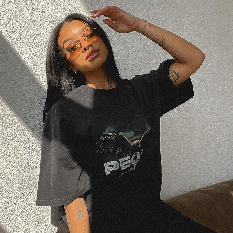 American Retro Oversized T-Shirt for Women - Short Sleeve Boyfriend Style Summer Top in Pure Desire Trend