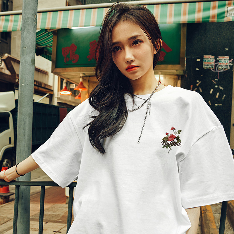 American Retro Rose Couple T-Shirt for Men - Trendy Loose Fit Short Sleeve Top, Y2K Style Fashion for Couples