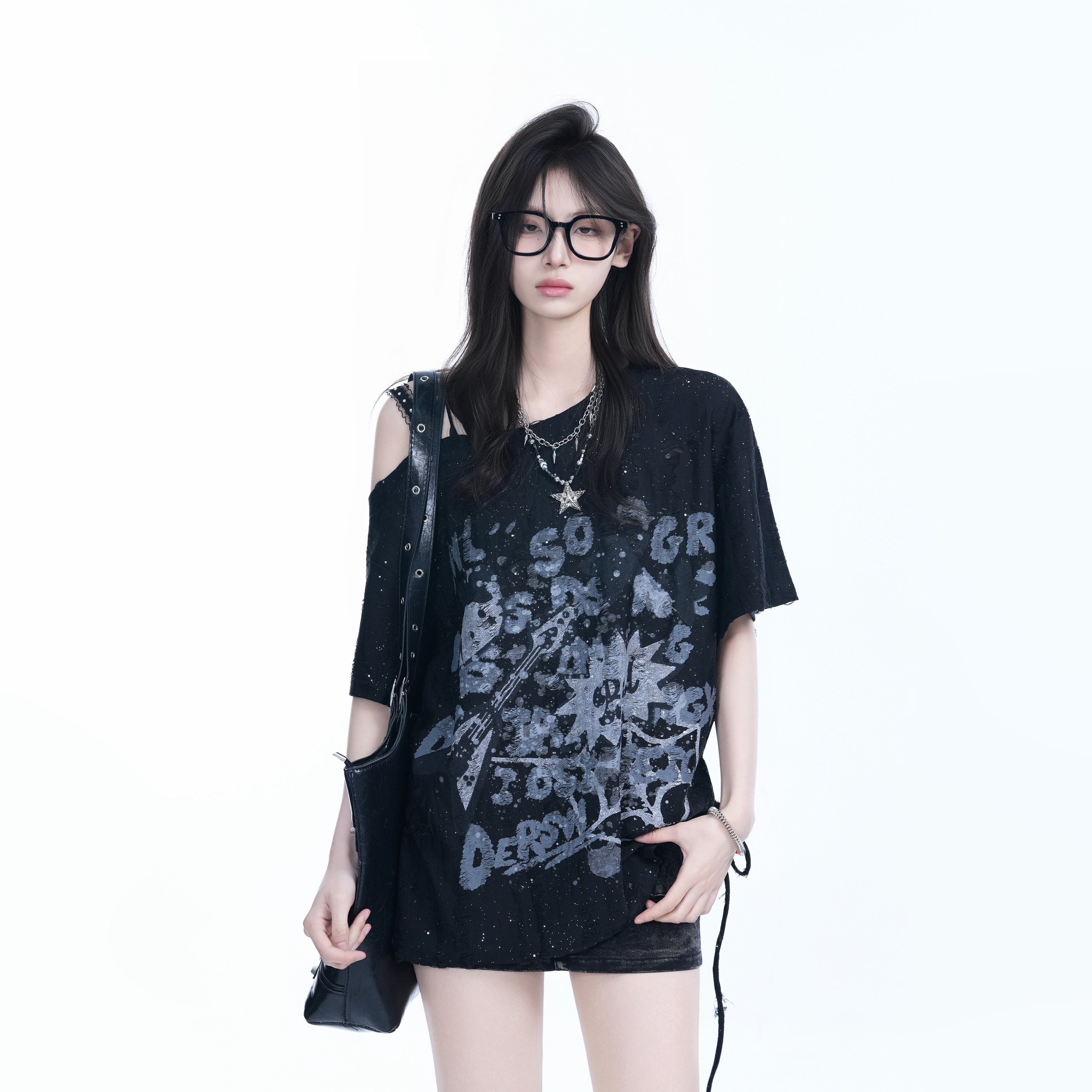 American Retro "Sit and Eat" Graffiti Off-Shoulder Short Sleeve T-Shirt for Women, Loose Fit, INS Style, Y2K Aesthetic
