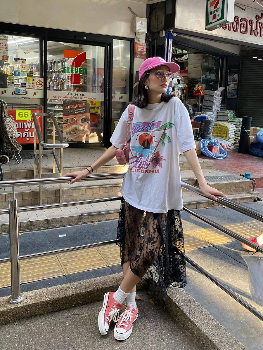 American Retro Vintage Sunrise Scenery White Short Sleeve T-Shirt for Women - Oversized Trendy Casual Top, Y2K Style