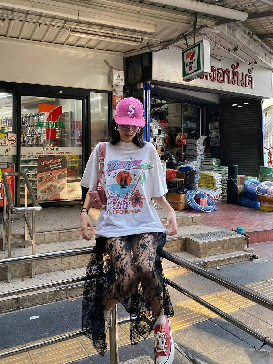 American Retro Vintage Sunrise Scenery White Short Sleeve T-Shirt for Women - Oversized Trendy Casual Top, Y2K Style
