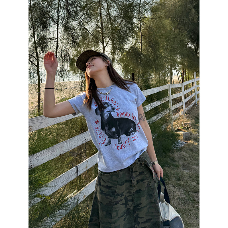 American-style Sausage Dog Print Short Sleeve T-shirt for Women, Casual Summer Slim Fit Top, Slightly Loose, Y2K Style