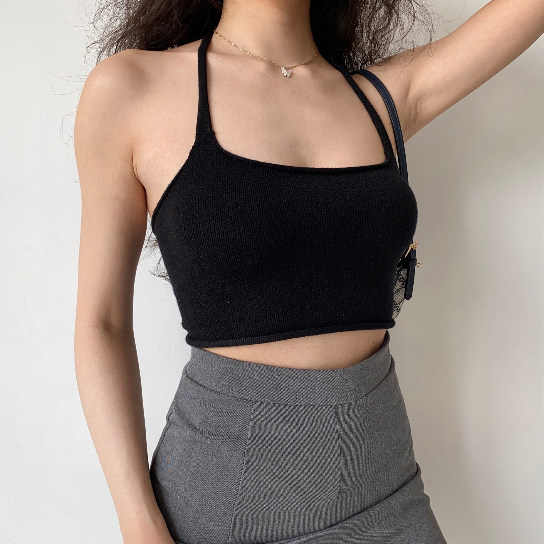 American Style Sexy Backless Strapless Halter Crop Top for Women - Slim Fit Edge Roll-Up Design, Perfect for Y2K and Trendy Looks