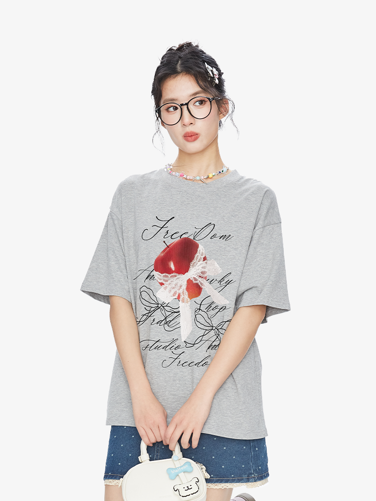 American Vintage Lace Apple Print Short Sleeve T-Shirt for Women - 2025 Summer Loose Fit, Retro Inspired, Casual Style