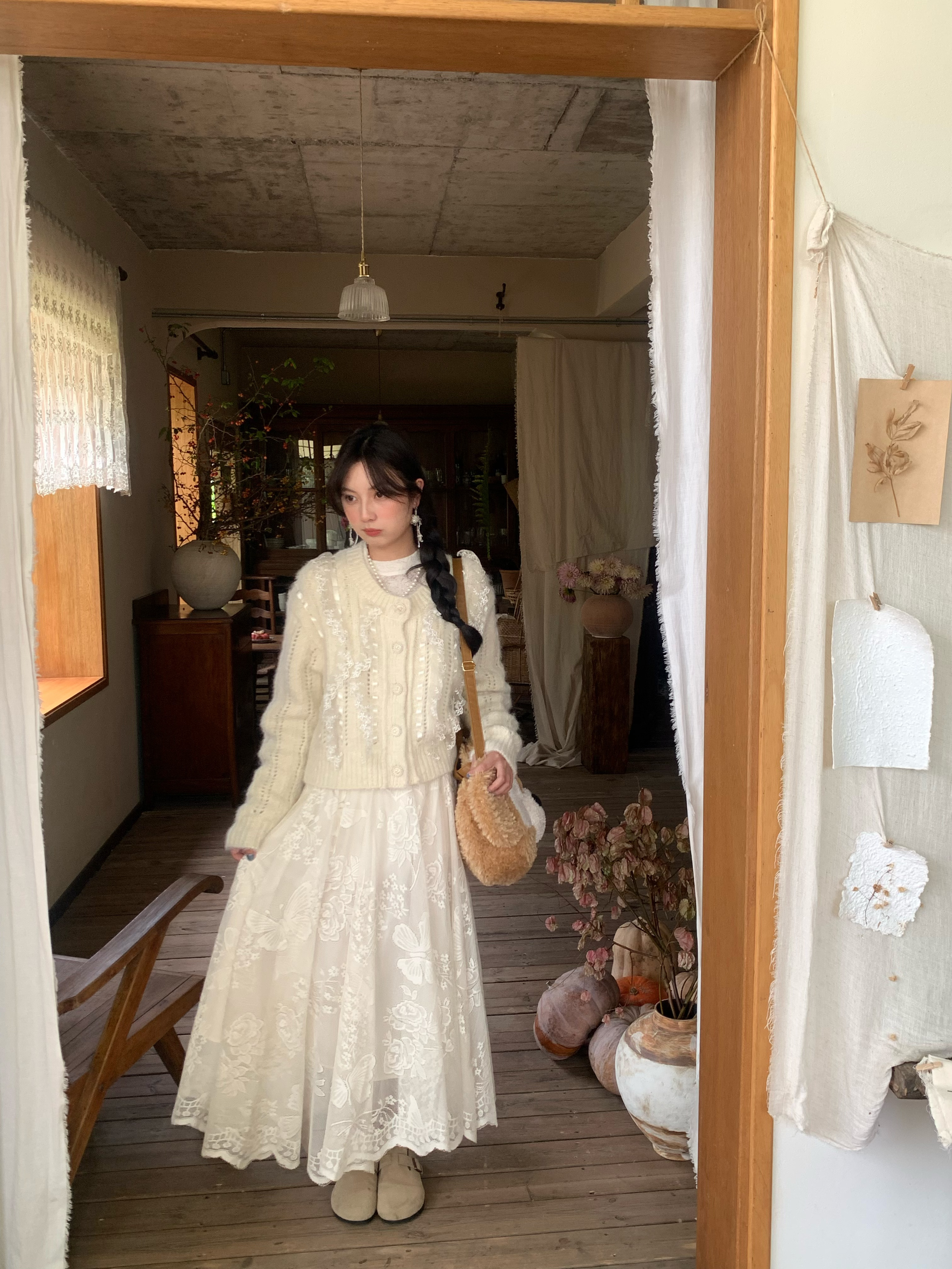 Apricot Butterfly Lace Midi Skirt for Women - Loose A-Line Vintage Style Long Skirt for Autumn and Winter Fashion