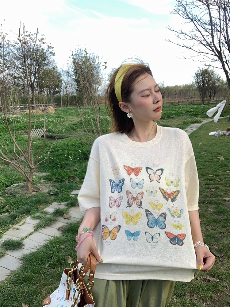 Apricot Yellow Butterfly Print Short Sleeve T-Shirt for Women - Vintage Style Summer Loose Round Neck Top