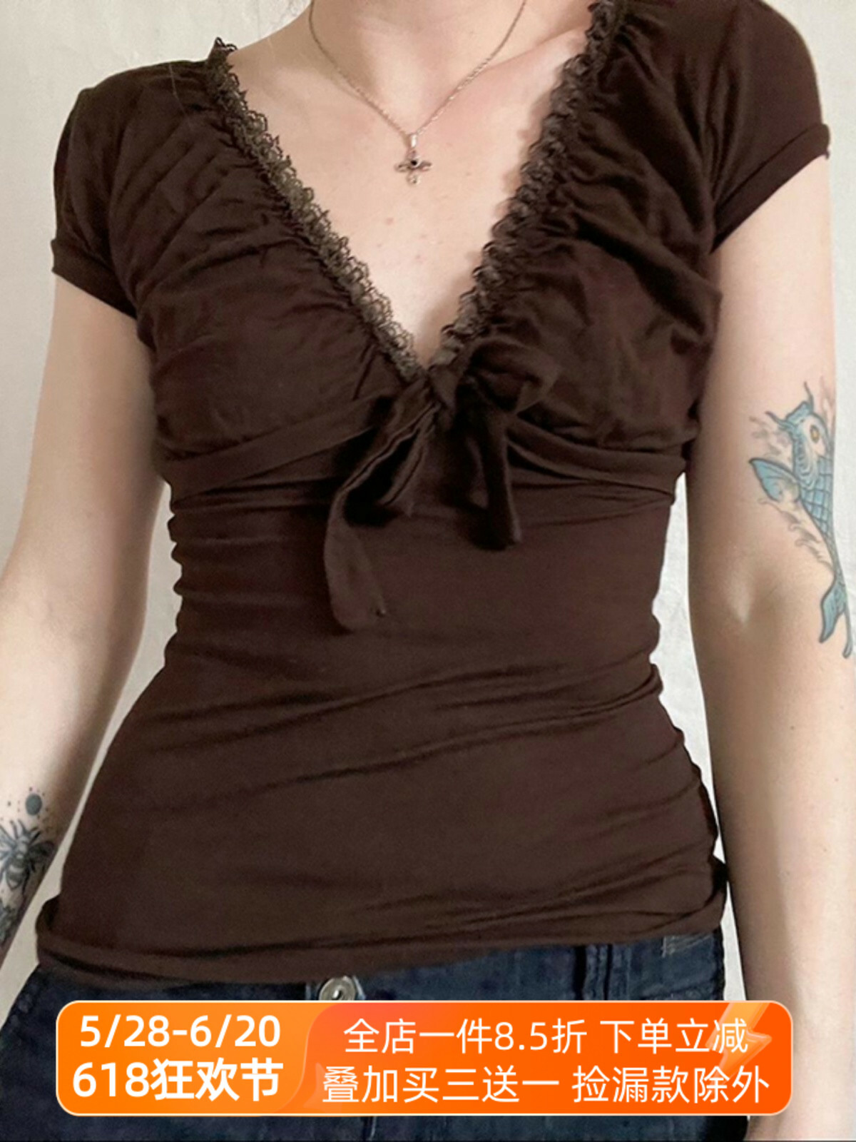 Artistic Vintage Brown Lace Trim Bow Top Women's Summer Retro V-Neck Slim T-Shirt - 90s Inspired Fashion