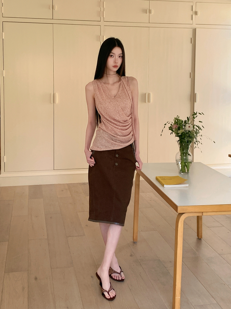 Asymmetrical Hem Pleated Halter Top - Flowy Summer Design with Side Waist Detail