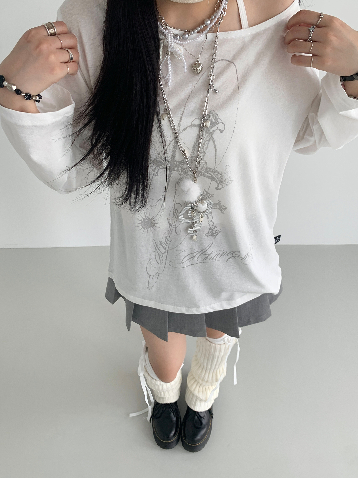 Basil Off-Shoulder One-Shoulder Sheer Long Sleeve Cold Shoulder Top for Sun Protection - Trendy Original Print Fashion Top