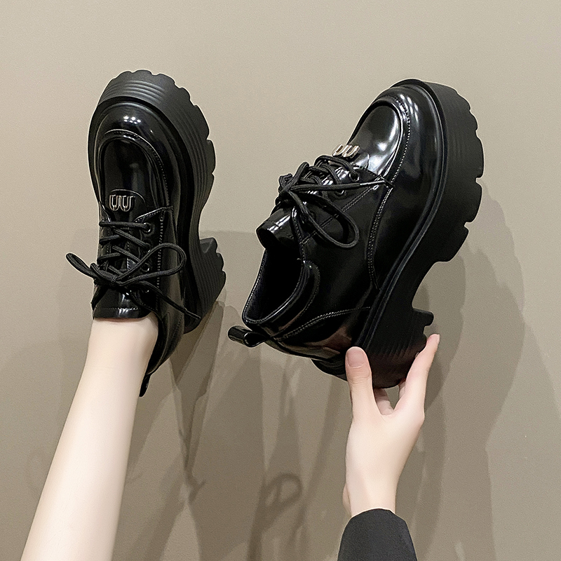 Black Thick-Soled Platform Loafers for Women - 2024 Vintage British College Style Low-Height Height-Increasing Flats