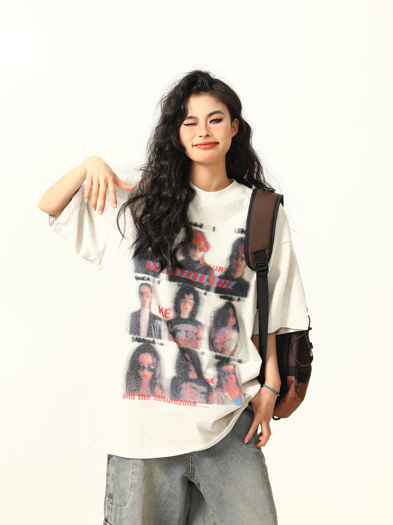 Blurred Portrait Print Vintage Floral Short Sleeve T-Shirt for Women - American Retro Style, Trendy Gray Tee