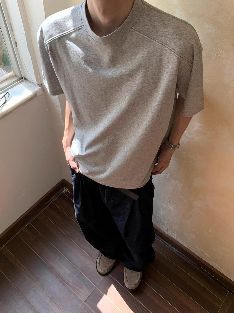 Boxy Deconstructed Short-Sleeve T-Shirt for Men and Women - American Style Casual Loose Fit Summer Top