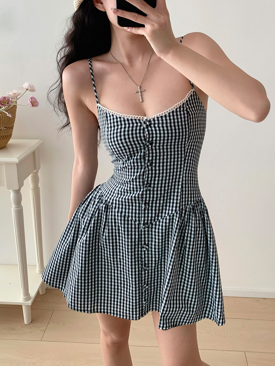 Casual V-Neck Black and White Plaid Waist-Defined Sling Dress - French Retro Sweet Girl Style for Vacation and Summer