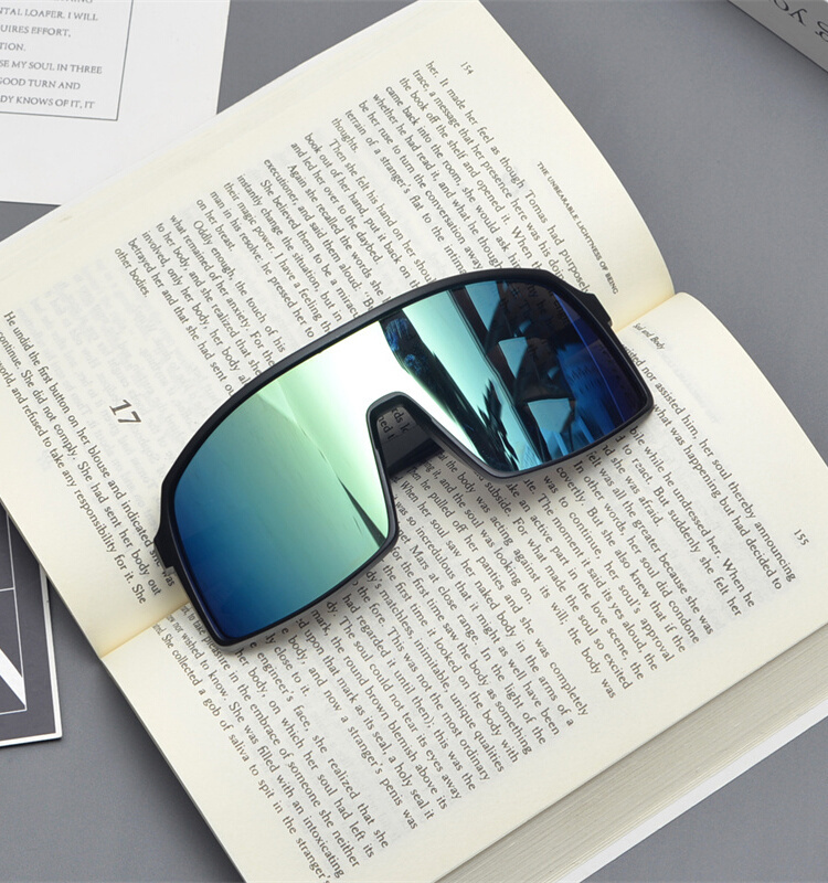 Cyberpunk Oversized Colorful Sunglasses for Men and Women - Trendy Futuristic Style for Skiing, Cycling, and Outdoor Activities