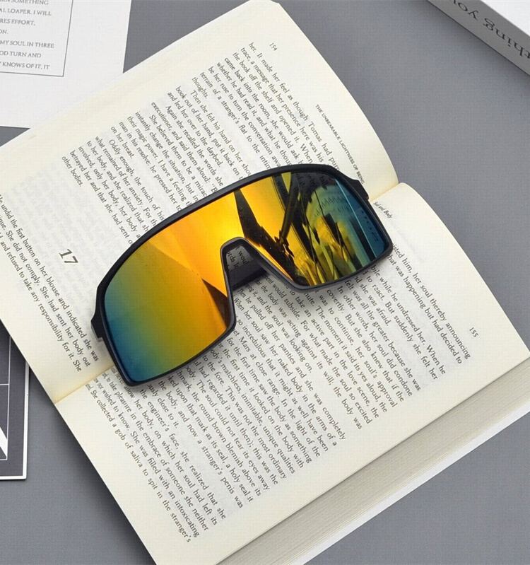 Cyberpunk Oversized Colorful Sunglasses for Men and Women - Trendy Futuristic Style for Skiing, Cycling, and Outdoor Activities