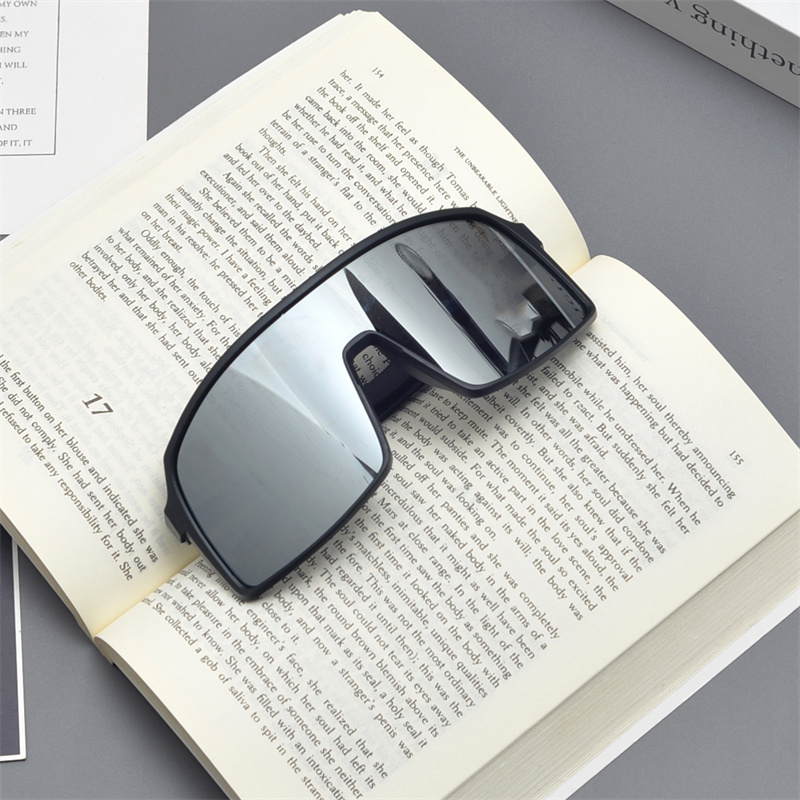 Cyberpunk Oversized Colorful Sunglasses for Men and Women - Trendy Futuristic Style for Skiing, Cycling, and Outdoor Activities