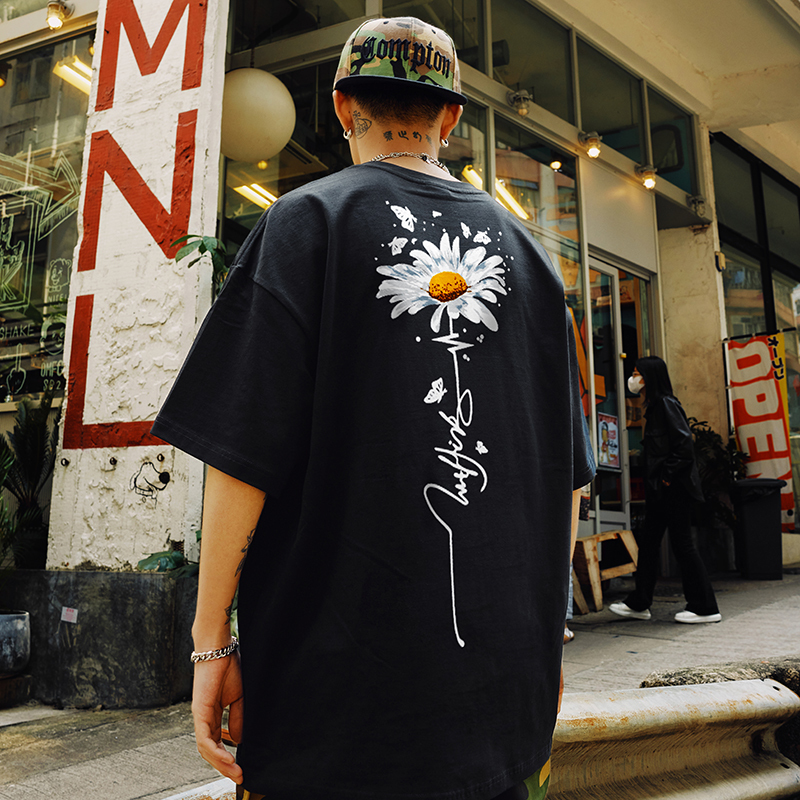Daisy Print Short Sleeve T-Shirt for Men and Women - 2025 Summer American Streetwear, Trendy Couple Tee, Y2K Style