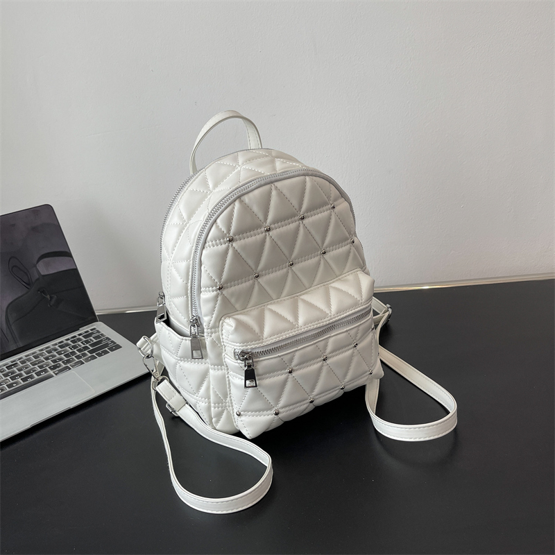 Diamond-Shaped Large Capacity Backpack for Women - Minimalist High-End Style, Fashionable Versatile School Bag for Spring/Summer 2025