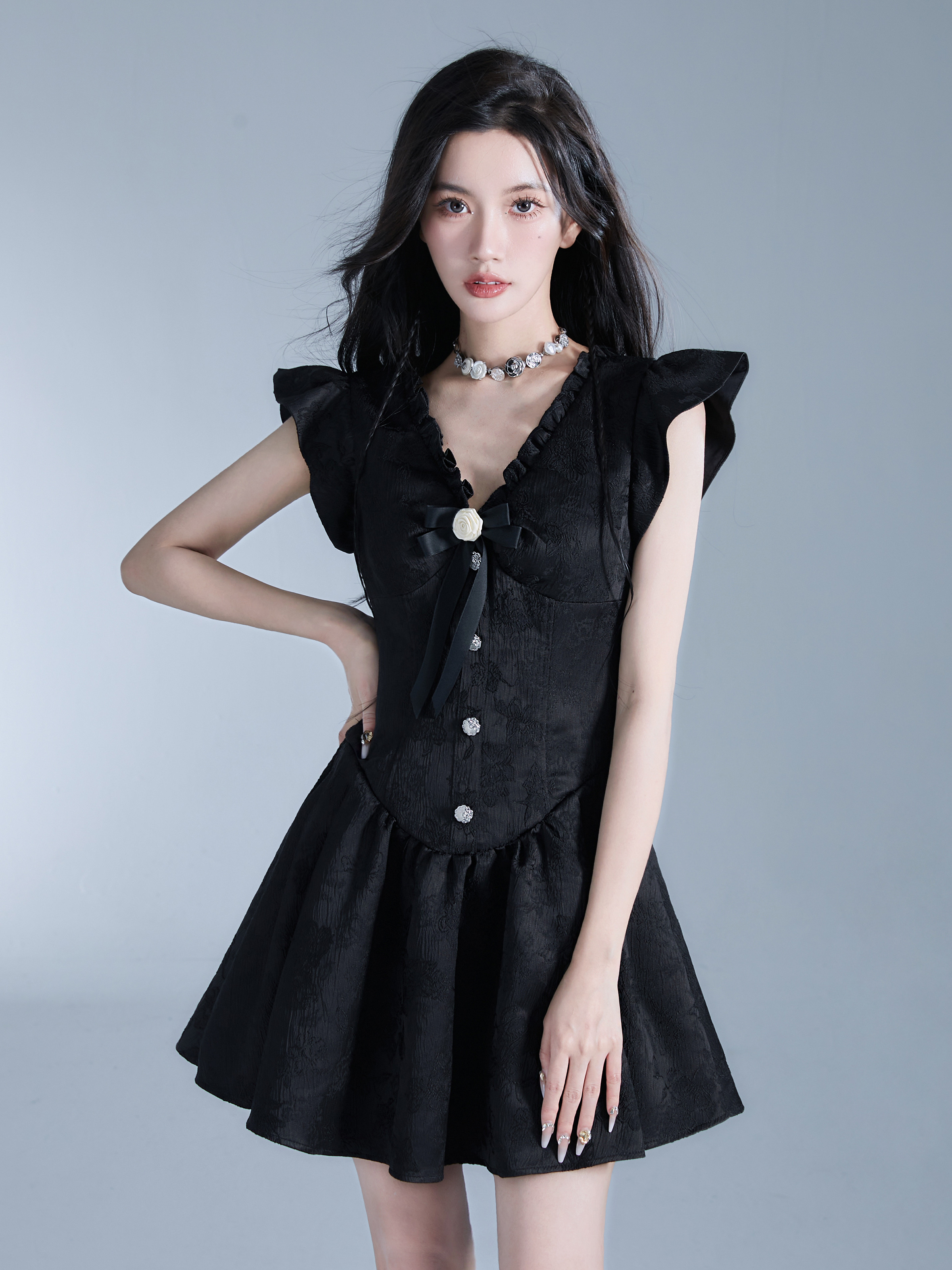 Elegant French Style Little Black Dress with V-Neck and Small Flare Sleeves - Evening Wear Princess Dress for Sophisticated Looks