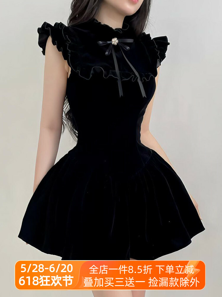 Elegant Velvet Dress with Petal Collar, Sleeveless Design, Waist-Defined Fluffy Skirt, Hepburn Style Little Black Dress for Women
