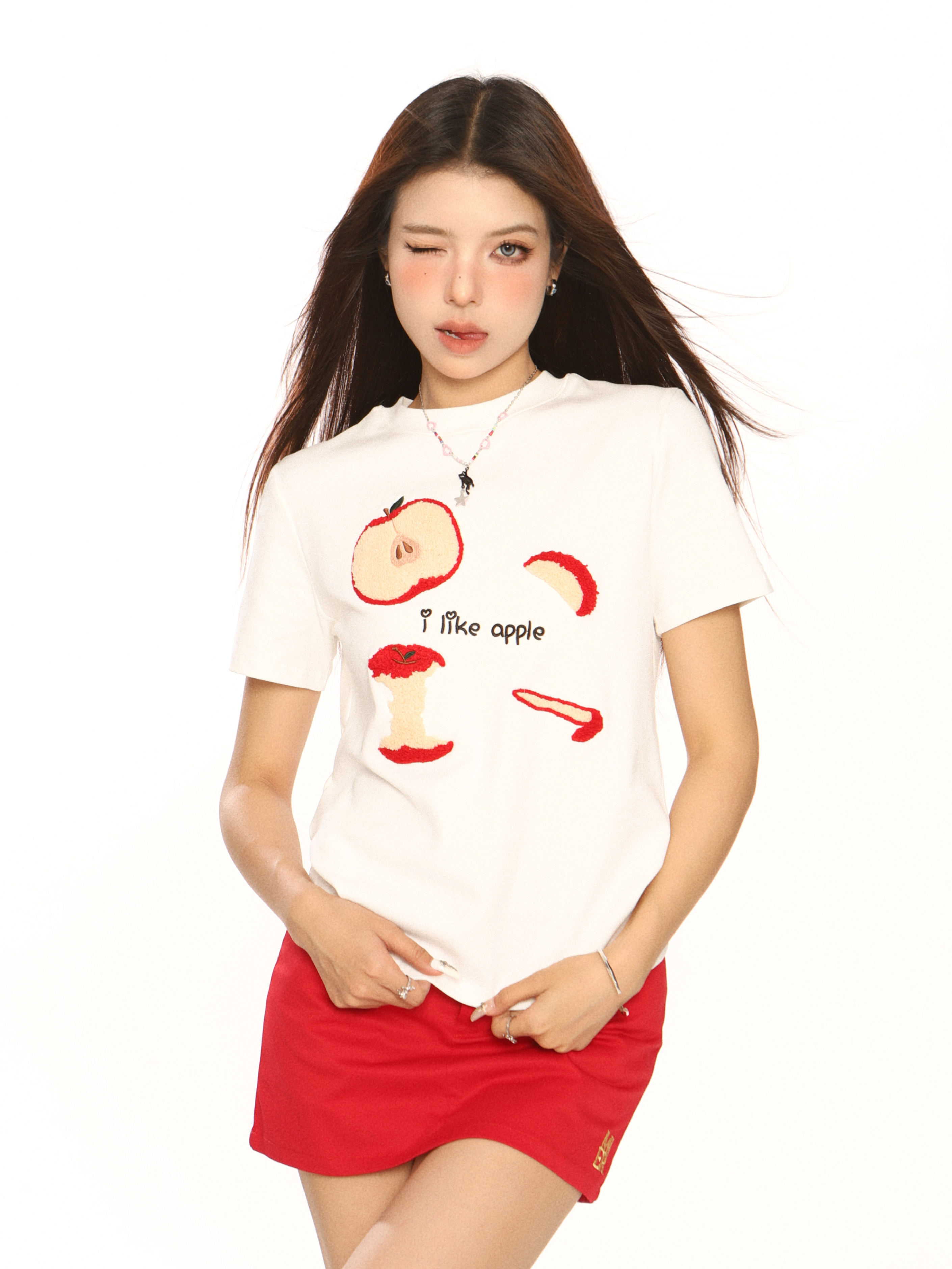 Embroidered Apple Short Sleeve T-Shirt for Women, Slim Fit American Style, White Hot Girl Top, Casual Y2K Fashion