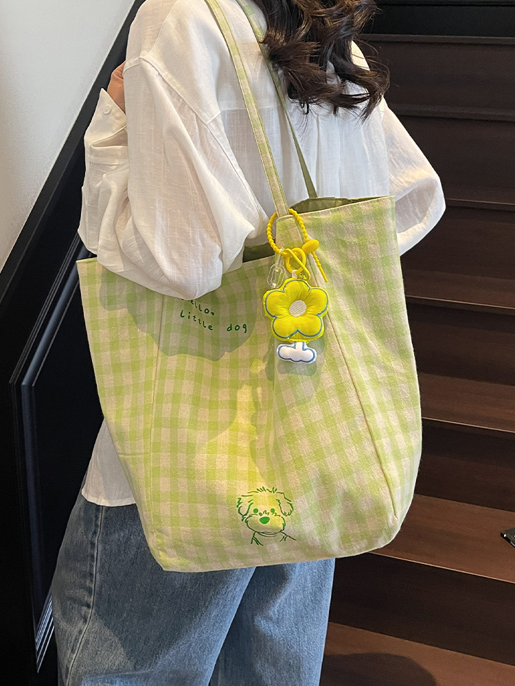 Embroidered Checkered Bucket Bag - Large Capacity, Artistic Design for Summer 2025, Perfect for Students and Commuters