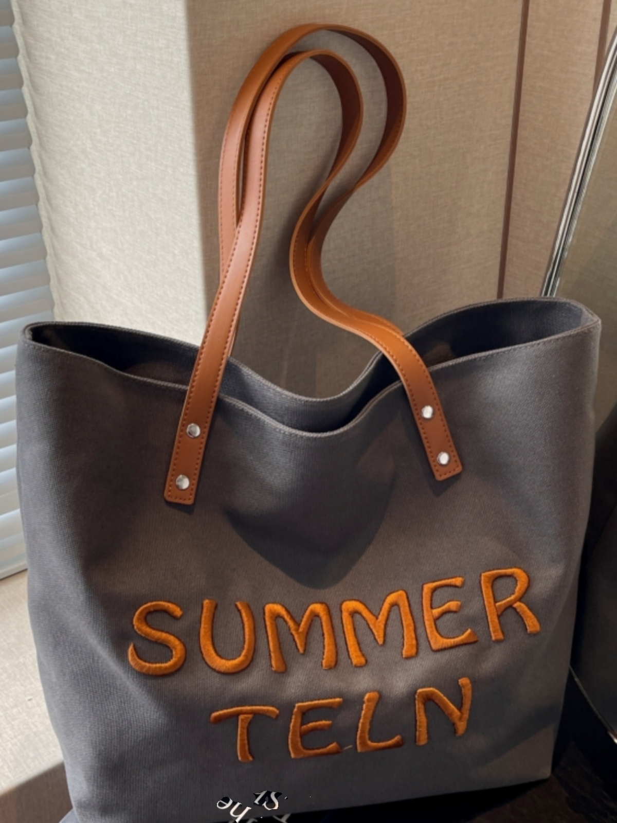 Embroidered Letter Canvas Tote Bag for Women - Large Capacity Commuter Shoulder Bag for College Students - Versatile 2025 Style