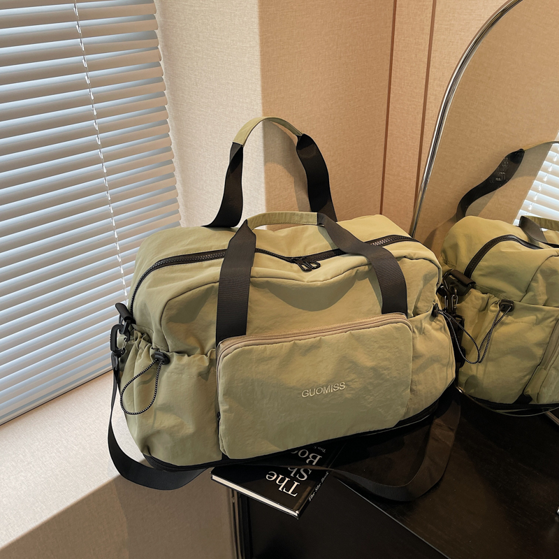 Fashionable Foldable Short Trip Bag for Women - Large Capacity Business Tote with Dry Wet Separation for Travel and Fitness