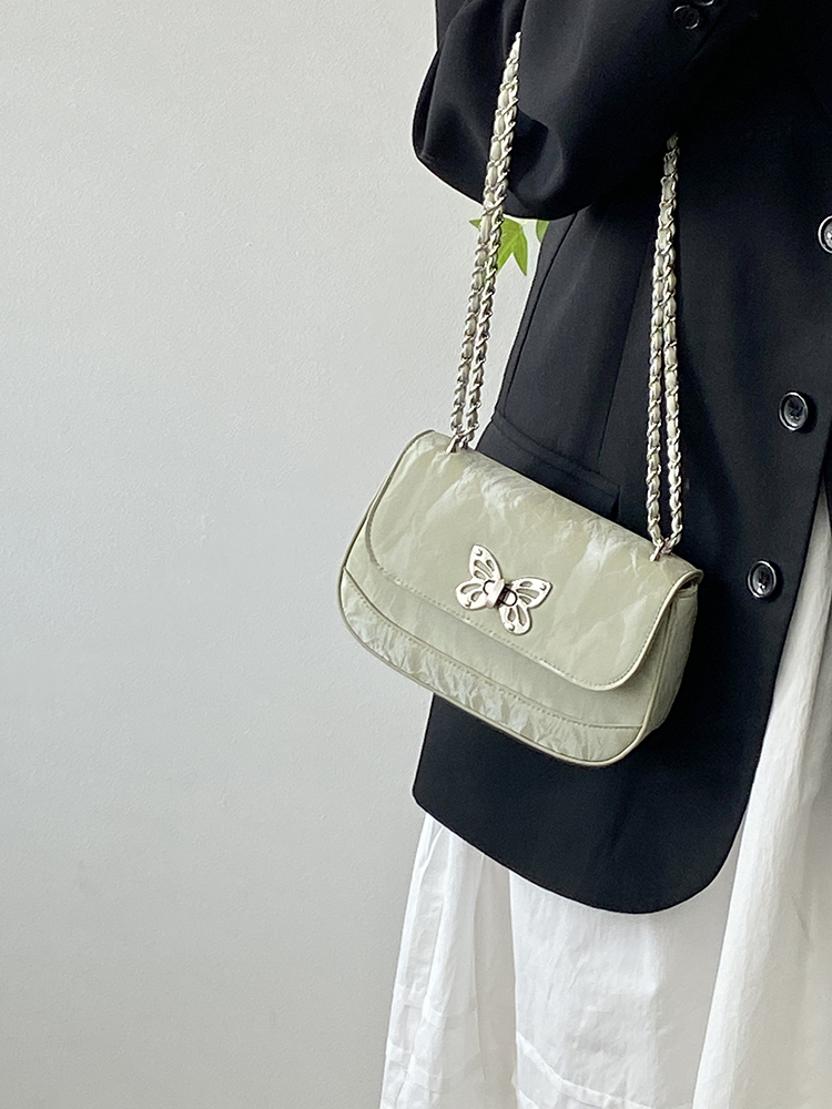 Fashionable Women's Chain Underarm Bag - Versatile Exquisite Shoulder Crossbody Small Bag for 2025 Style