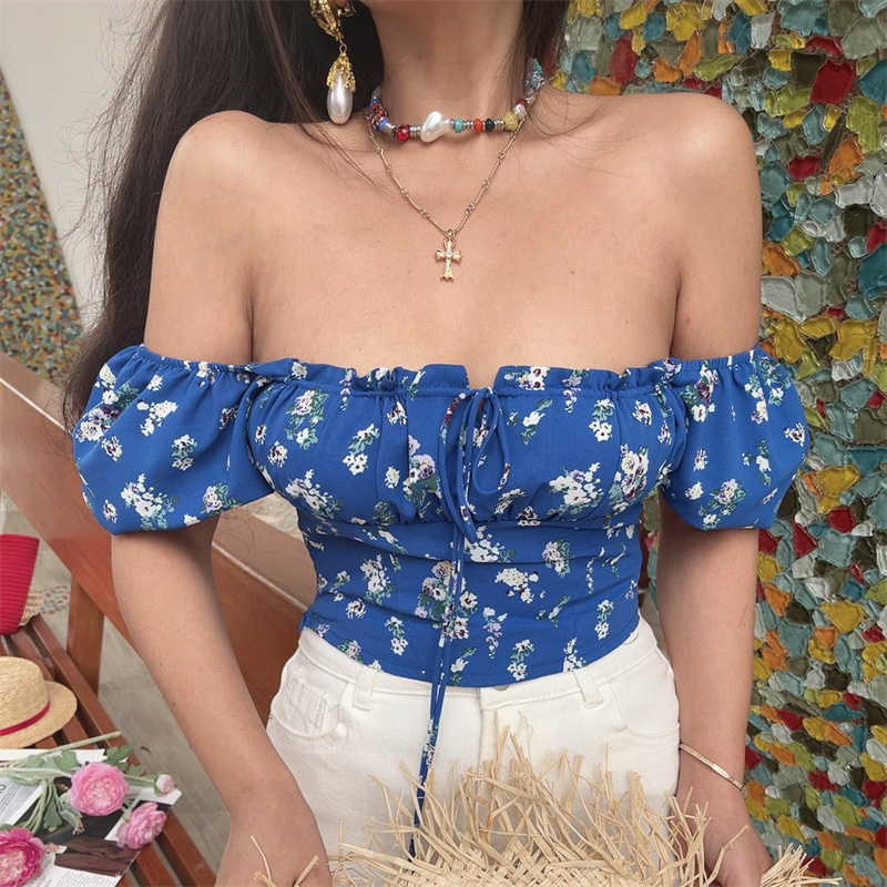 Floral Puff Sleeve Short Sleeve Vacation Shirt with Drawstring French Square Neck and Waist-Exposing Design for Spring/Summer 2025