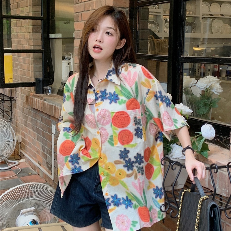 Floral Short-Sleeve Shirt for Girls, Hawaiian Vacation Beach Top, Retro Hong Kong Style Loose Fit, Summer Fashion Essential