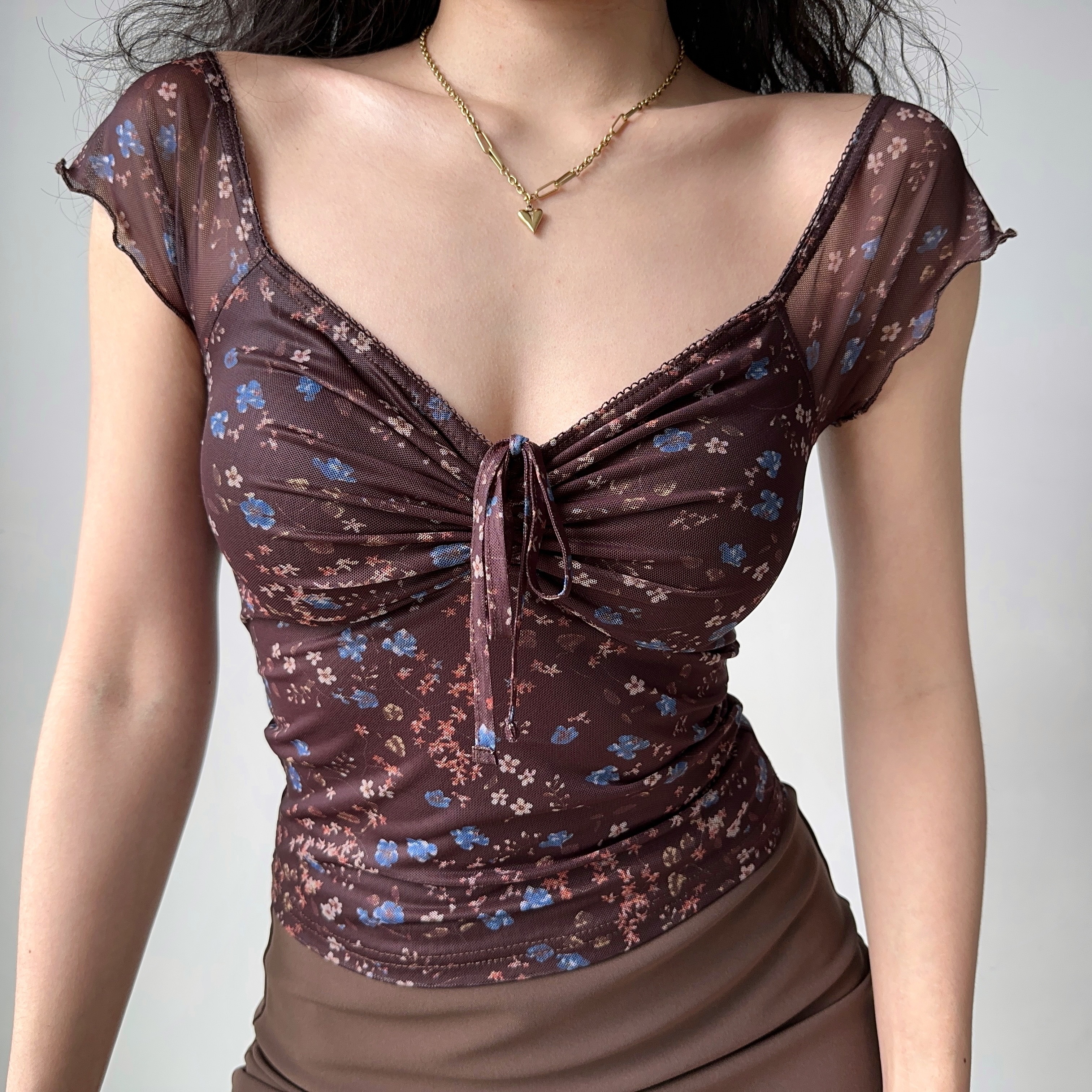 Floral V-Neck Short Sleeve T-Shirt for Women - Front Pleated Slim Fit Top in European American Style, Y2K Inspired Fashion
