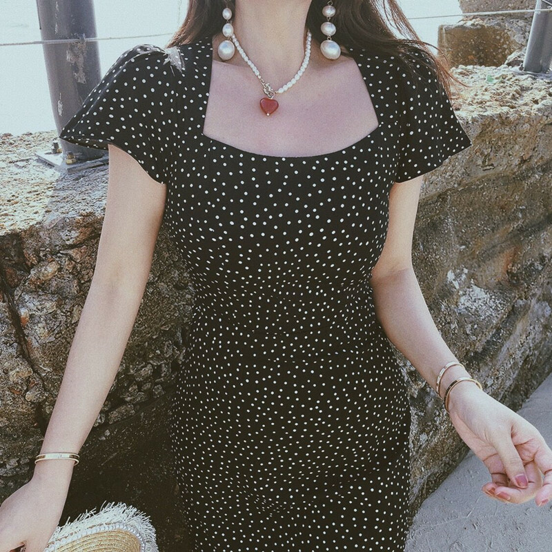 French Romantic Polka Dot Long Dress - Vintage Square Neck Flutter Sleeve Bodycon for Spring/Summer Vacation Style