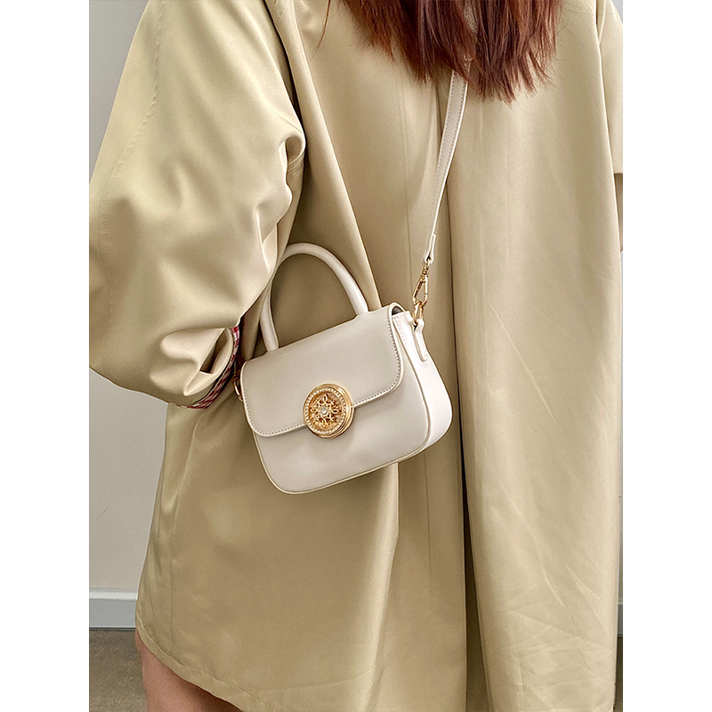 French-Style Women's Saddle Bag - Small Versatile Crossbody Handbag for 2025, Chic Niche Design