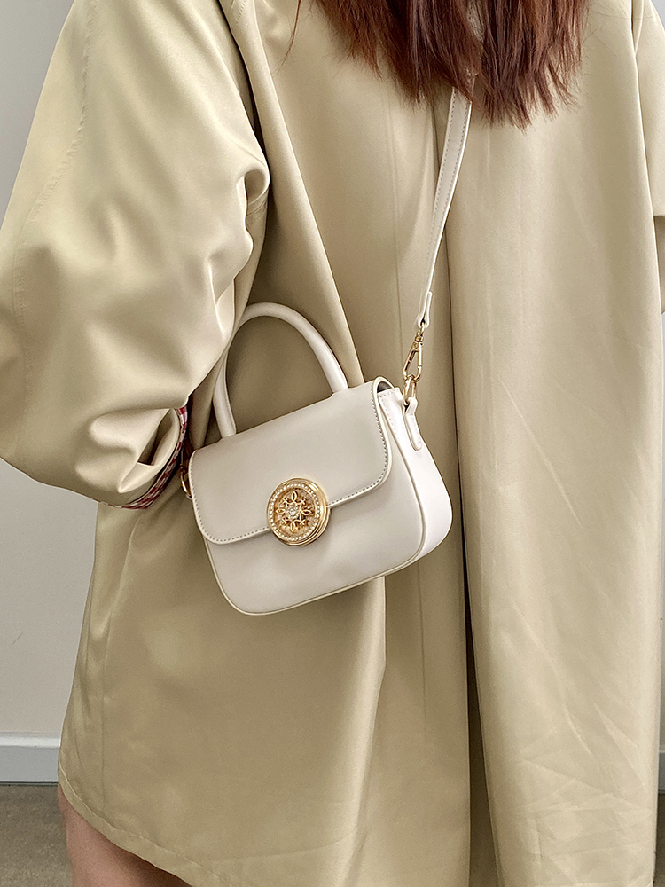 French-Style Women's Saddle Bag - Small Versatile Crossbody Handbag for 2025, Chic Niche Design