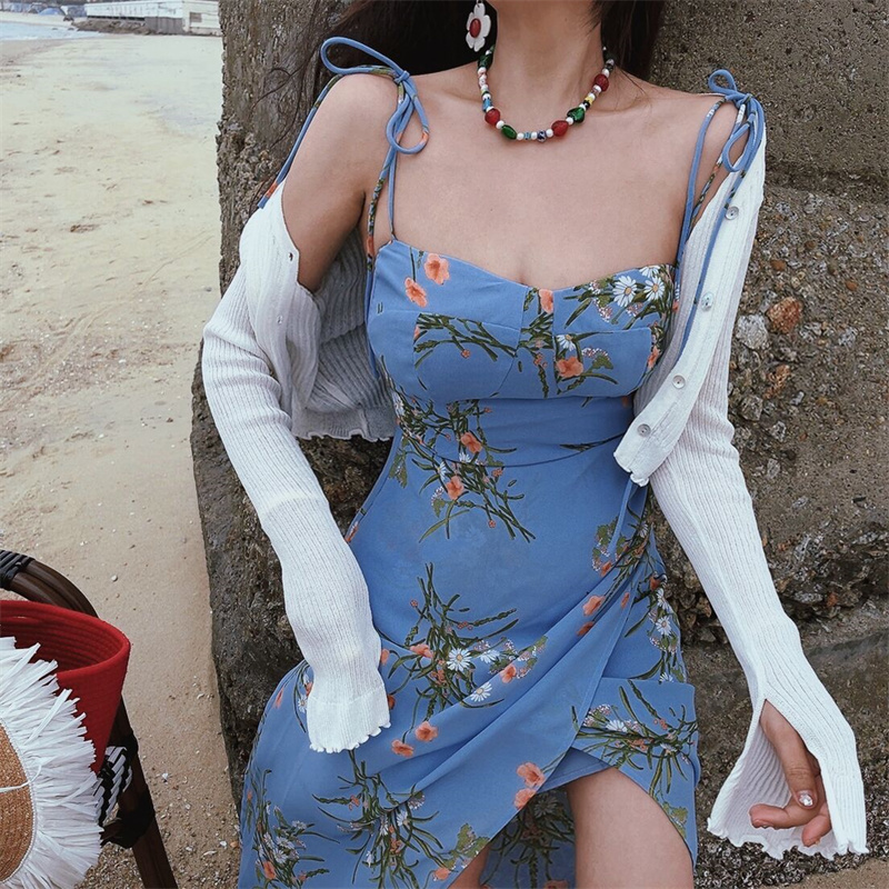 French Vintage Blue Floral Bodycon Dress with Spaghetti Straps and Sexy Split Hem for Vacation - 2024 Fashion