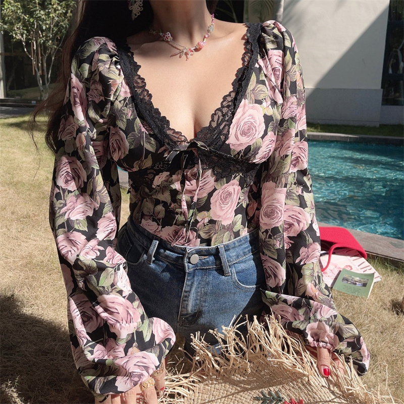 French Vintage Floral V-Neck Lantern Sleeve Blouse - Handmade Spring/Summer 2025, Waist-Cinched Vacation Top