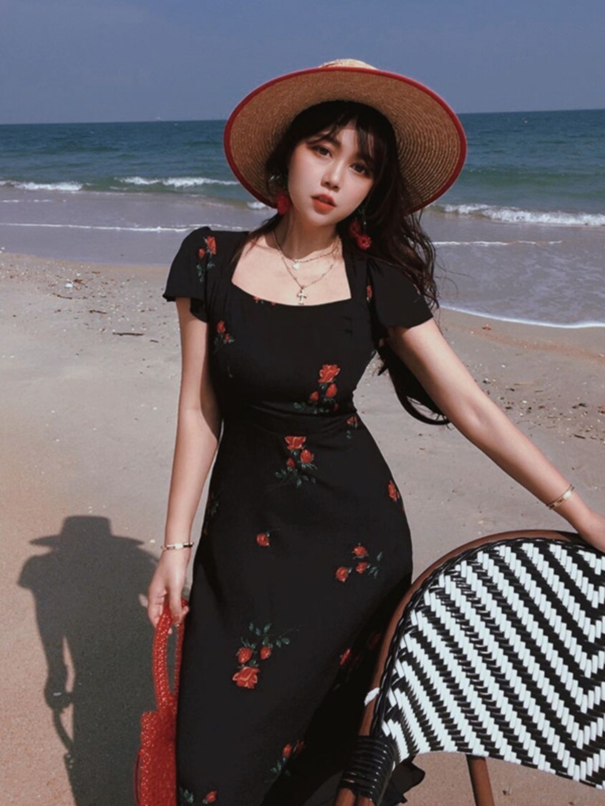 French Vintage Flowy Sleeve Black Waist-Cinching Bodycon Long Dress for Women - 2024 Spring/Summer Vacation Style