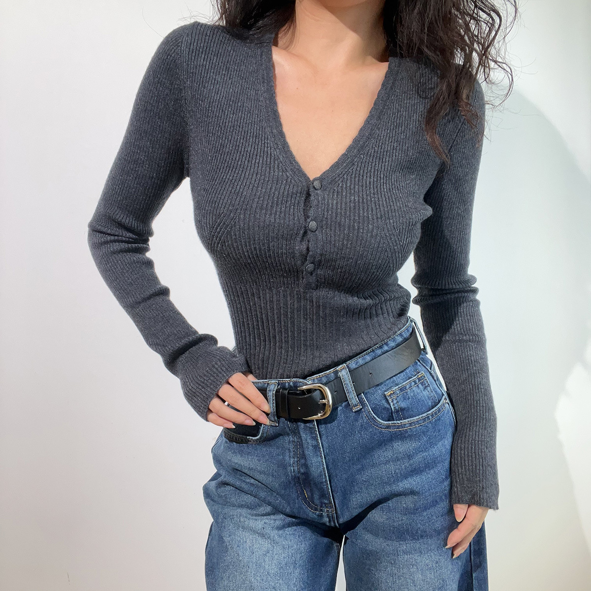 French Vintage V-neck Buttoned Solid Color Elastic Slim Fit Long Sleeve Knit Top for Women - Chic Waist-Defining Style