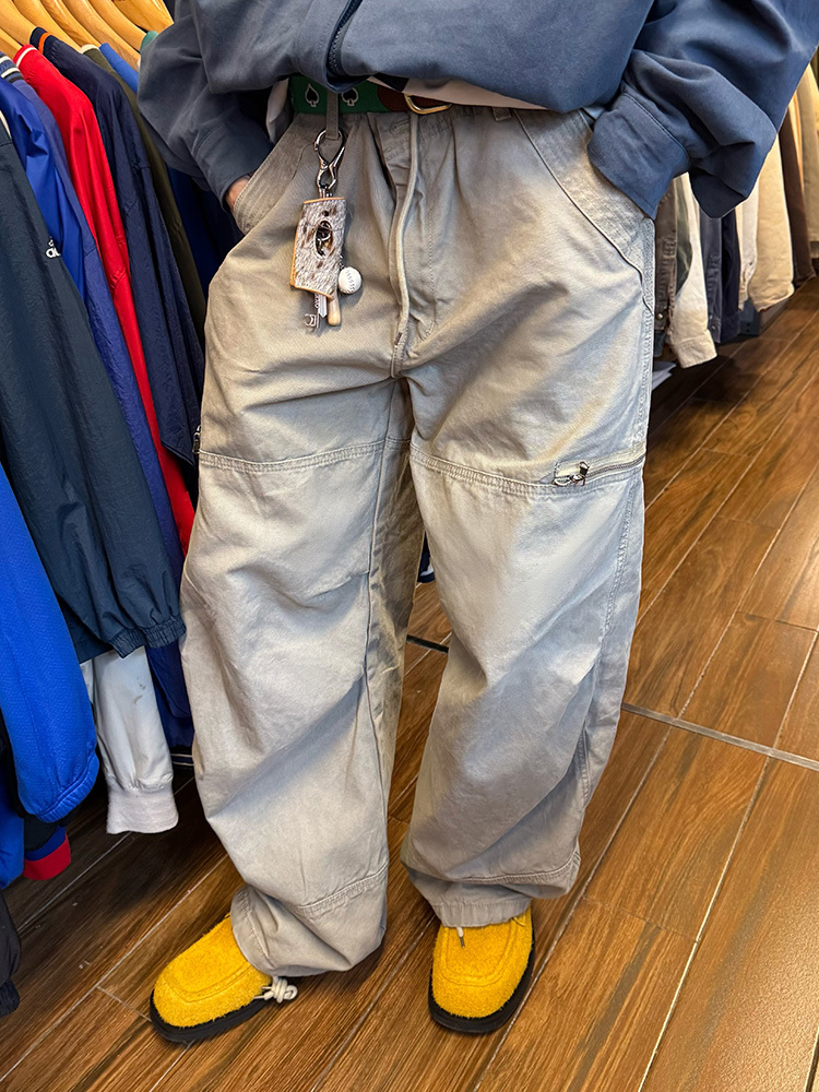 Functional Zipper Pocket Cargo Pants for Men and Women - Loose Straight-Leg Street Style Workwear for Spring and Autumn