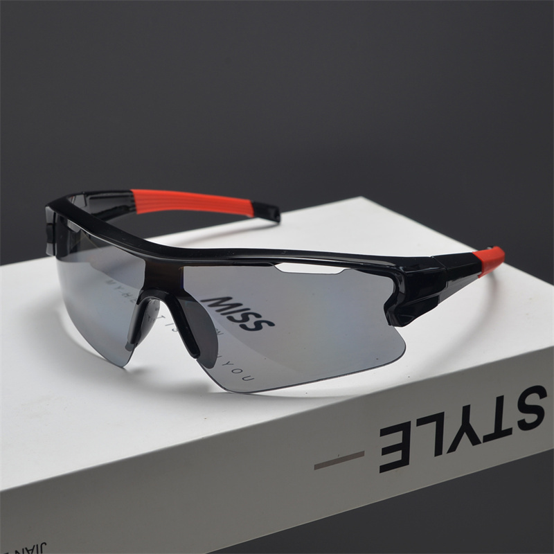 Futuristic Oversized Cycling Sunglasses for Men and Women, Windproof Colorful Trendy Outdoor Climbing and Skiing Gear