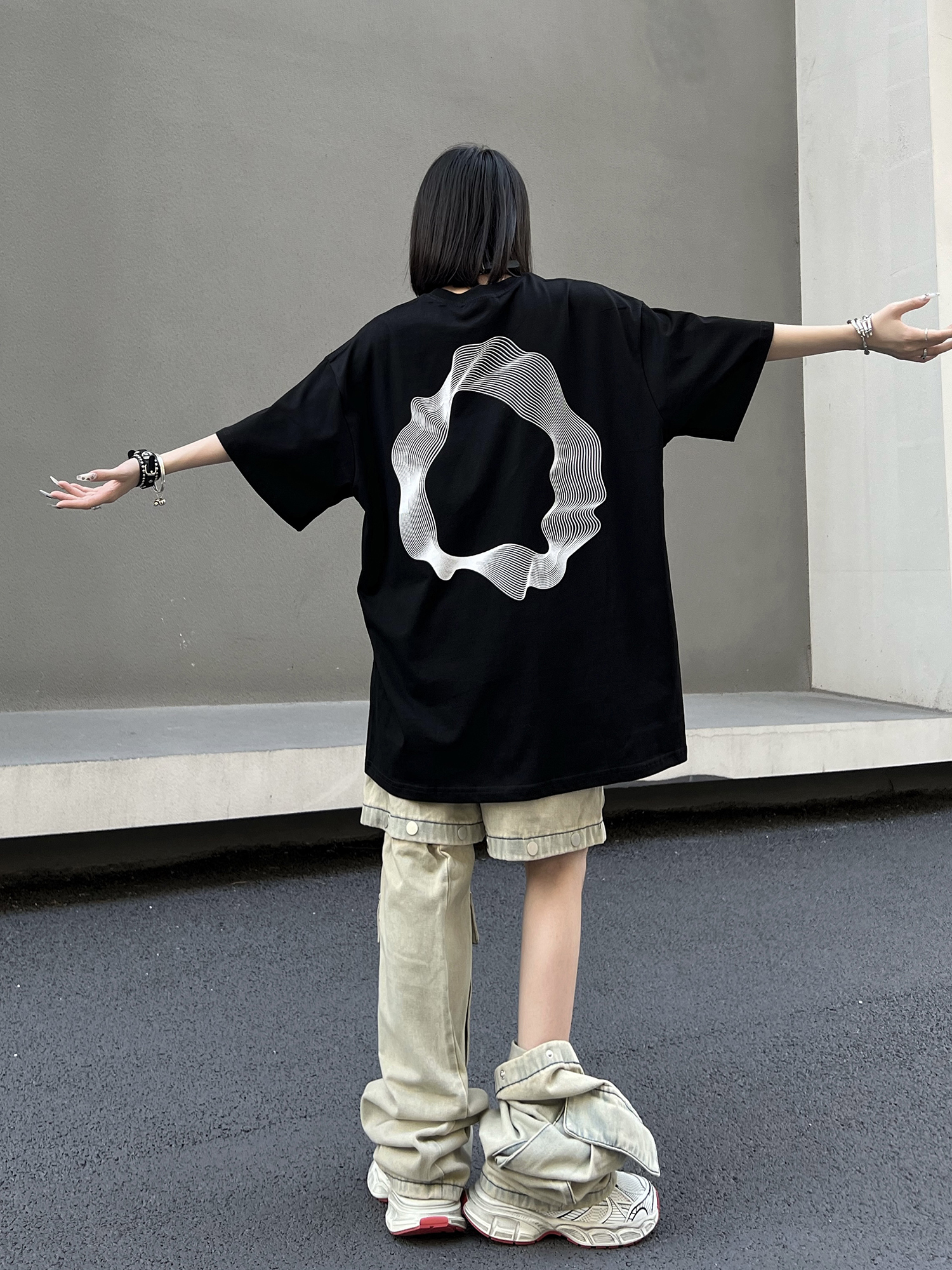 Geometric Print Black Short-Sleeve T-Shirt for Couples - American Street Style Loose Fit High Street Fashion