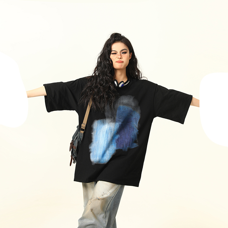 Graffiti Printed Loose Fit Short Sleeve T-Shirt for Men and Women - Summer Streetwear Couple Top, Urban Style
