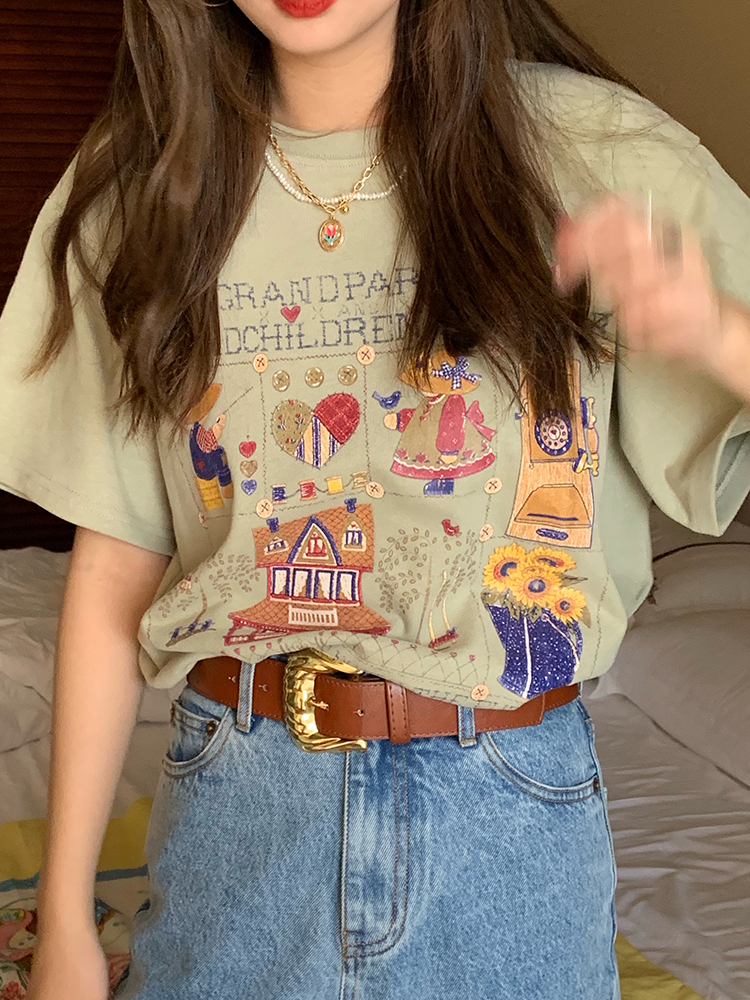 Green Short Sleeve Vintage T-Shirt for Women with Japanese Retro Girl Print, Loose Fit Pure Cotton Summer Top