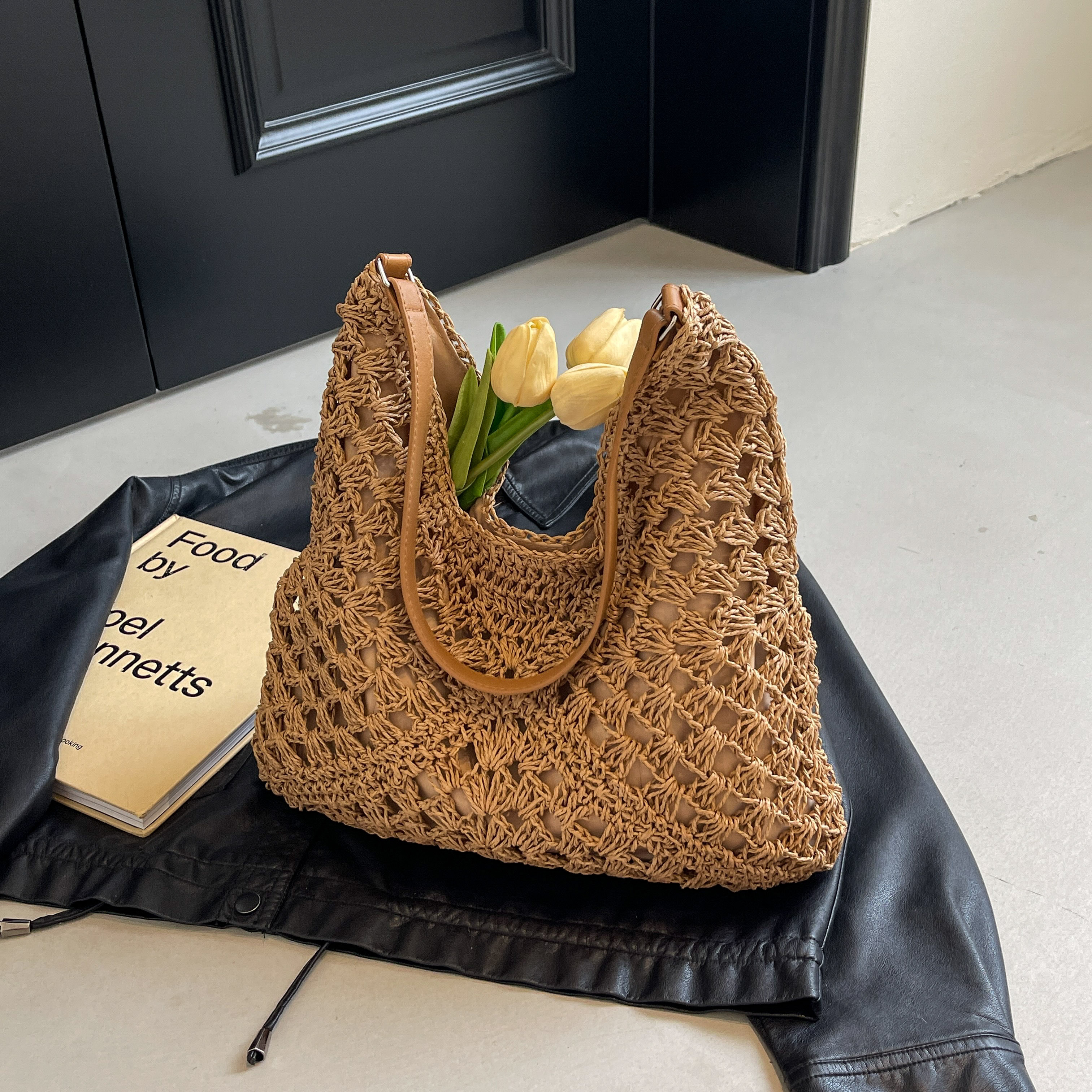 Handwoven Women's Straw Tote Bag - Trendy Large Capacity Beach Vacation Shoulder Bag 2025 Style